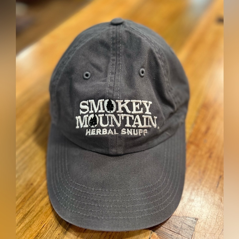 Smokey Mountain herbal snuff ball cap in GUC